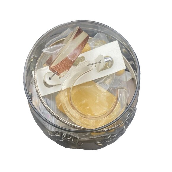 Vintage to Modern Wearable Costume Jewelry Mystery Lot 1.3 Lb Mixed Materials - Picture 8 of 9